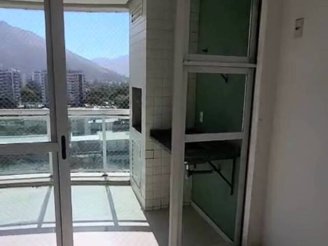 #33 - Apartamento para Venda em Rio de Janeiro - RJ