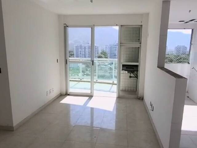 #33 - Apartamento para Venda em Rio de Janeiro - RJ
